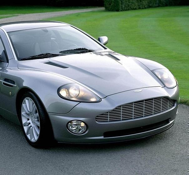 Aston Martin V12 Vanquish